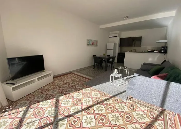 Le Contemporain-2 Chambres-vue Eglise Saint Paul شقة *