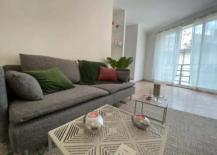 Le Contemporain-2 Chambres-vue Eglise Saint Paul شقة نيم